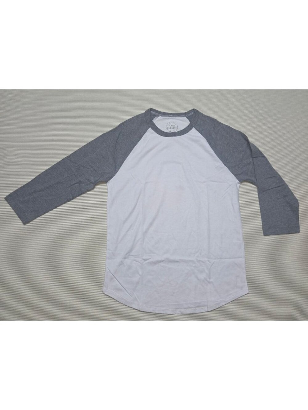 True Classic 3/4 Sleeve Two tone Crew Neck Shirt White & Gray Men Size Medium NE